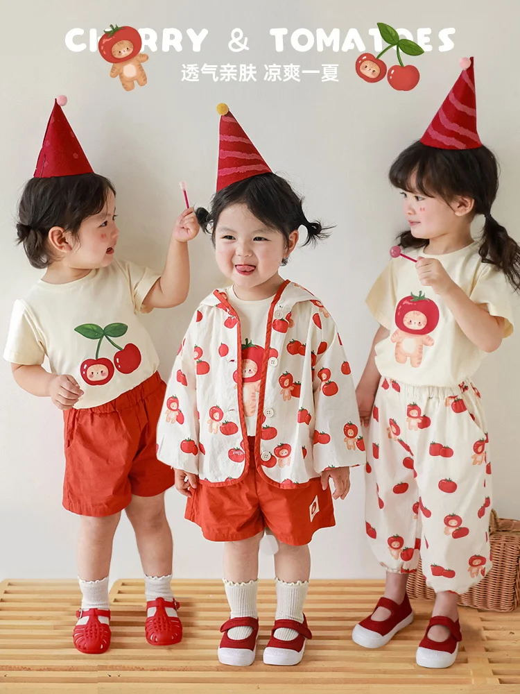 Girls' Summer Suit Cute Tomato Print Thin Coat Baby Red Shorts Medium Length T-shirt
Girls' Summer Suit Cute Tomato Print Thin Coat Baby Red Shorts Medium Length T-shirt
