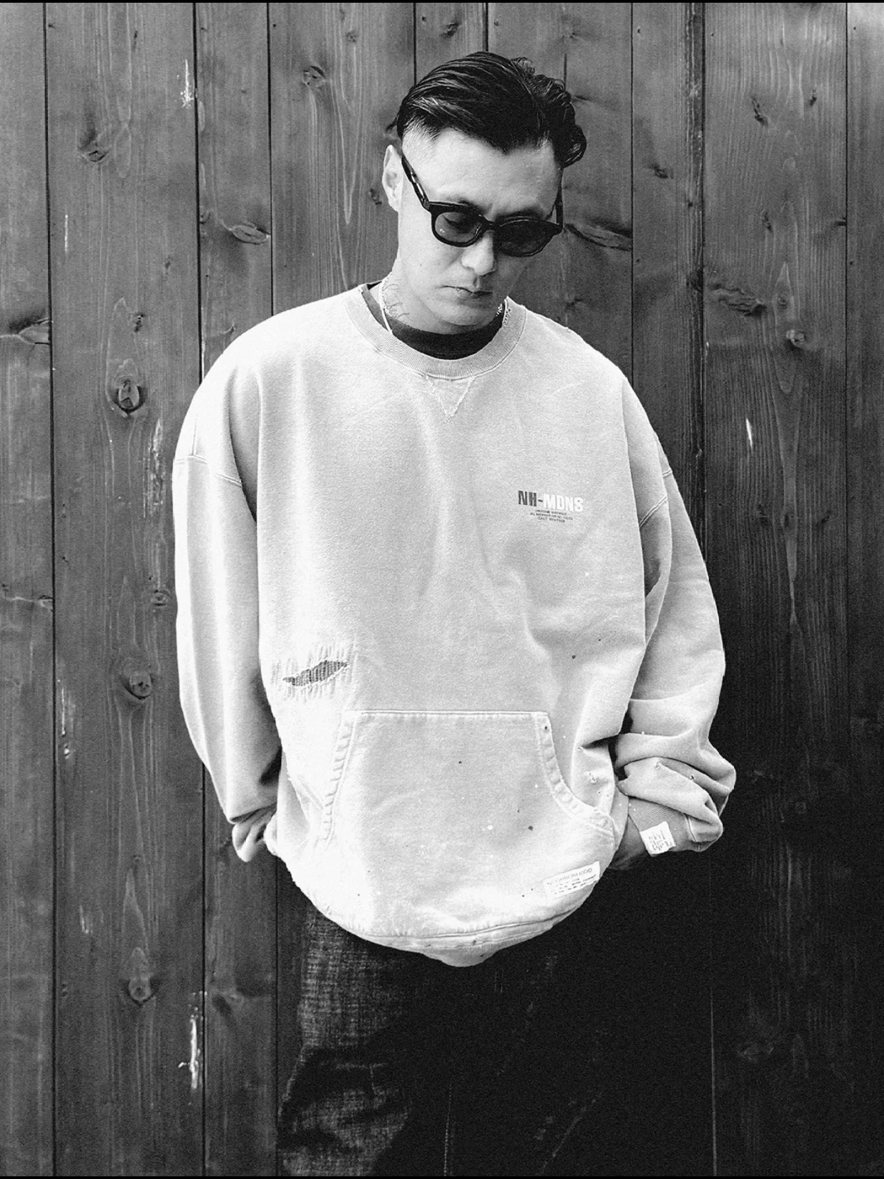 Мужская толстовка с круглым вырезом и эффектом потертости, повседневная рабочая одежда, коллаборация с NBHD, с нашивками, выцветший дизайн, удобный хлопок
Мужская толстовка с круглым вырезом и эффектом потертости, повседневная рабочая одежда, коллаборация с NBHD, с нашивками, выцветший дизайн, удобный хлопок