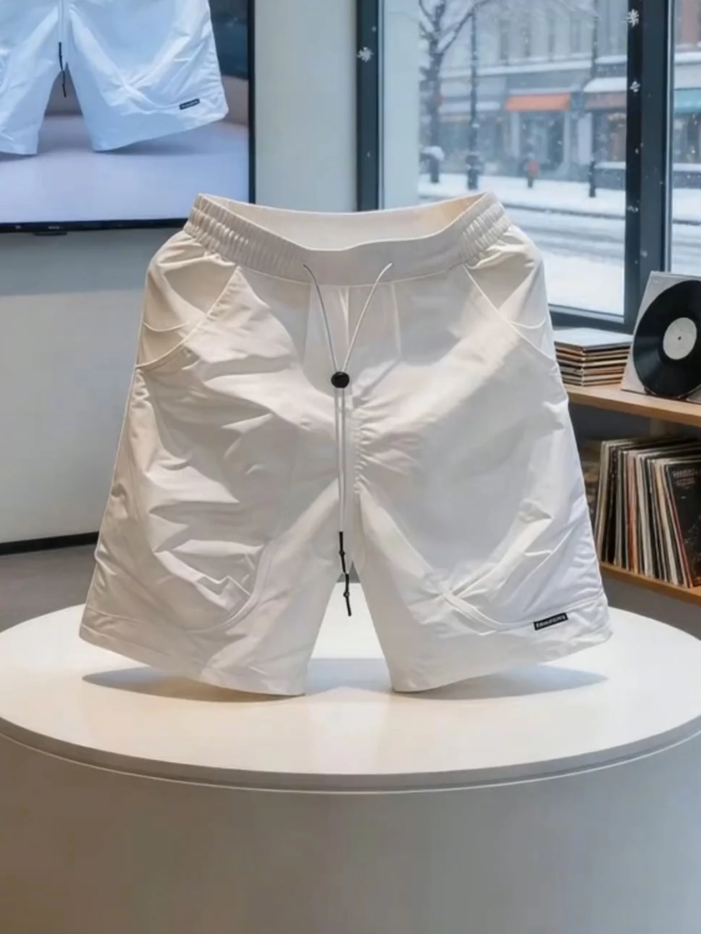 American Style White Quick Dry Sports Shorts Men Summer Thin Breathable Outdoor Casual Pants Five-Point Drawstring Workwear
American Style White Quick Dry Sports Shorts Men Summer Thin Breathable Outdoor Casual Pants Five-Point Drawstring Workwear