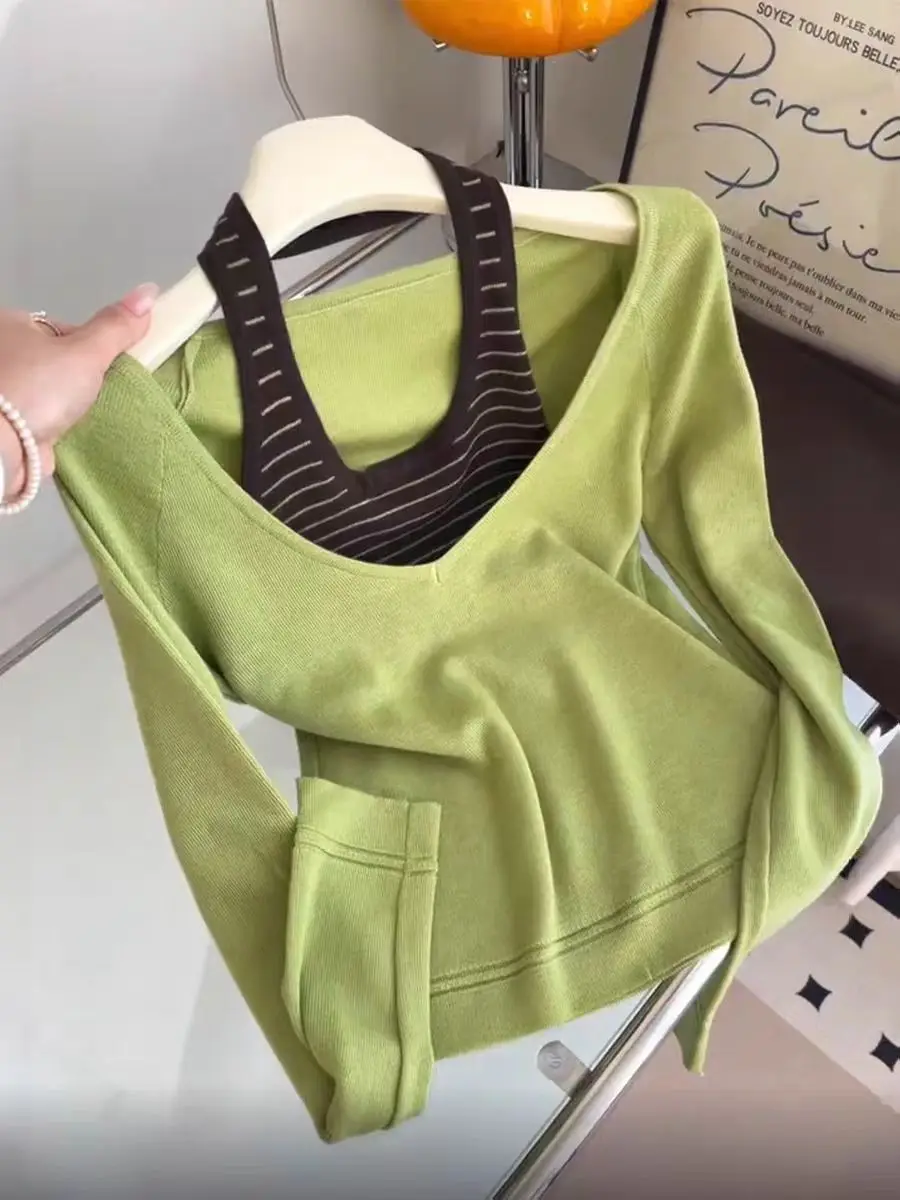 Sweet And Spicy Outlet Two-Piece Set Women's Hanging Neck Stripe Vest V-Neck Knitted Long Sleeve Top Korean Style Slim Fit
Sweet And Spicy Outlet Two-Piece Set Women's Hanging Neck Stripe Vest V-Neck Knitted Long Sleeve Top Korean Style Slim Fit