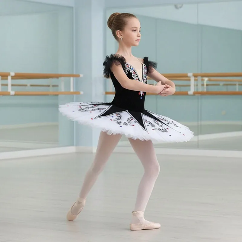 Family Matching Ballet Leotard Tutu Outfits for Mom And Daughter - Girls Dance Costume Women's Clothes Girls Dresses
Family Matching Ballet Leotard Tutu Outfits for Mom And Daughter - Girls Dance Costume Women's Clothes Girls Dresses
