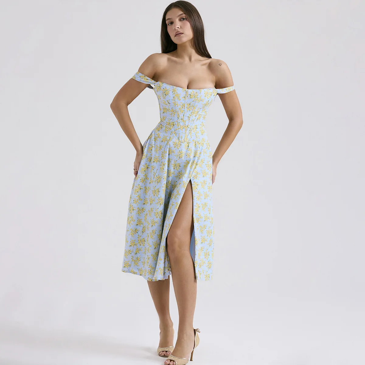 Fish bone suspender, floral slim-fitting backless split medium-length dress, fashionable and simple temperament, elegant and ver
Fish bone suspender, floral slim-fitting backless split medium-length dress, fashionable and simple temperament, elegant and ver