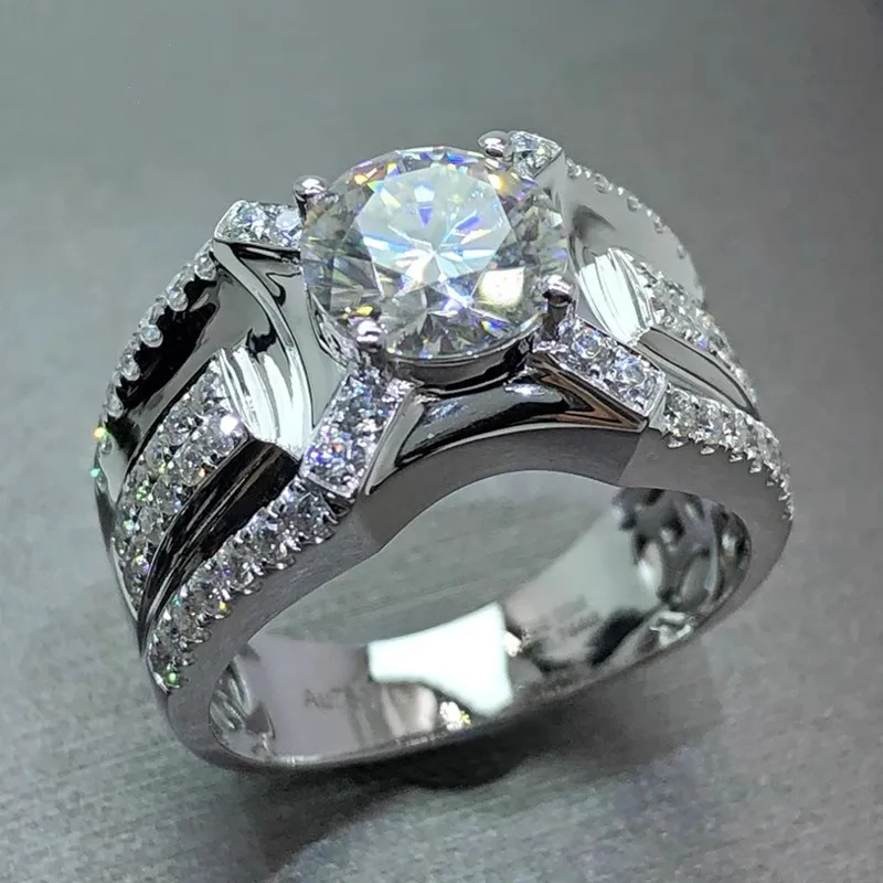 9K Gold Men's Ring Round Mosan Diamond Ring D-color VVVS1 luxury ring Wedding/Engagement/Festival/Banquet/Valentine's Gift
9K Gold Men's Ring Round Mosan Diamond Ring D-color VVVS1 luxury ring Wedding/Engagement/Festival/Banquet/Valentine's Gift