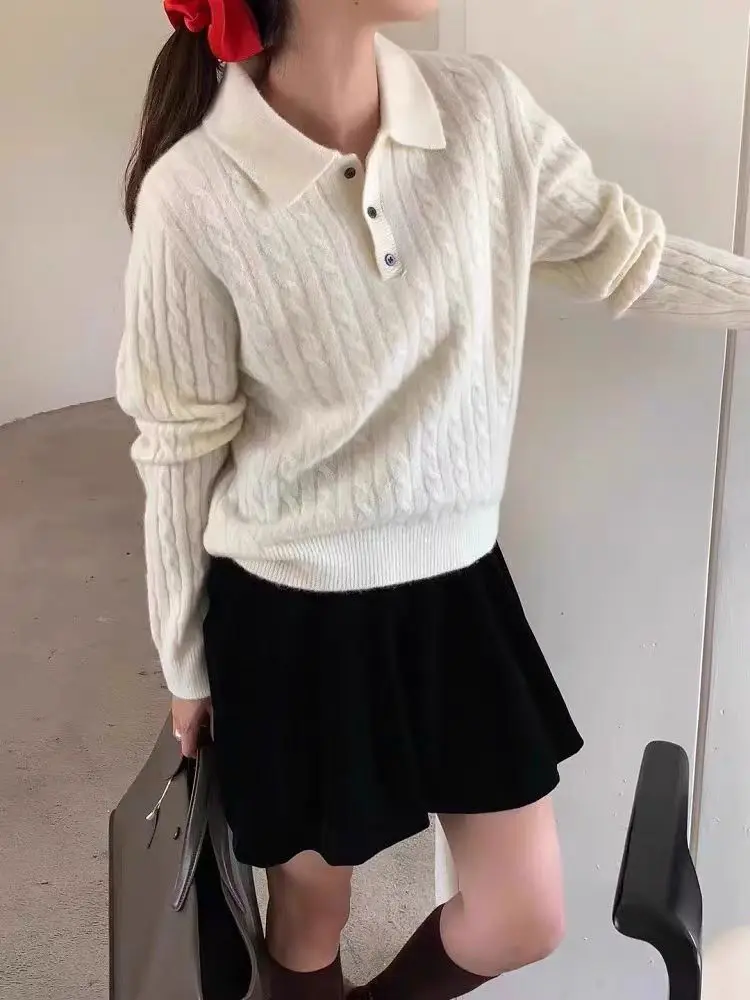 Autumn Winter Three Button Twisted Flower Polo Collar Pullover 100% Wool Knitwear Women's Fashion Simple Elegant Lapel Sweater
Autumn Winter Three Button Twisted Flower Polo Collar Pullover 100% Wool Knitwear Women's Fashion Simple Elegant Lapel Sweater