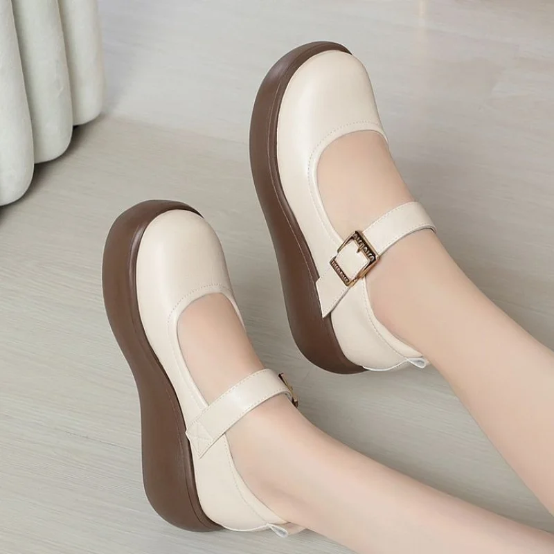 Vintage Casual Mom Shoes 2026 New Women's Shoes Thick-Soled Soft Leather Platform Shallow Mouth Mary Jane Round-Toe Single Shoes
Vintage Casual Mom Shoes 2026 New Women's Shoes Thick-Soled Soft Leather Platform Shallow Mouth Mary Jane Round-Toe Single Shoes