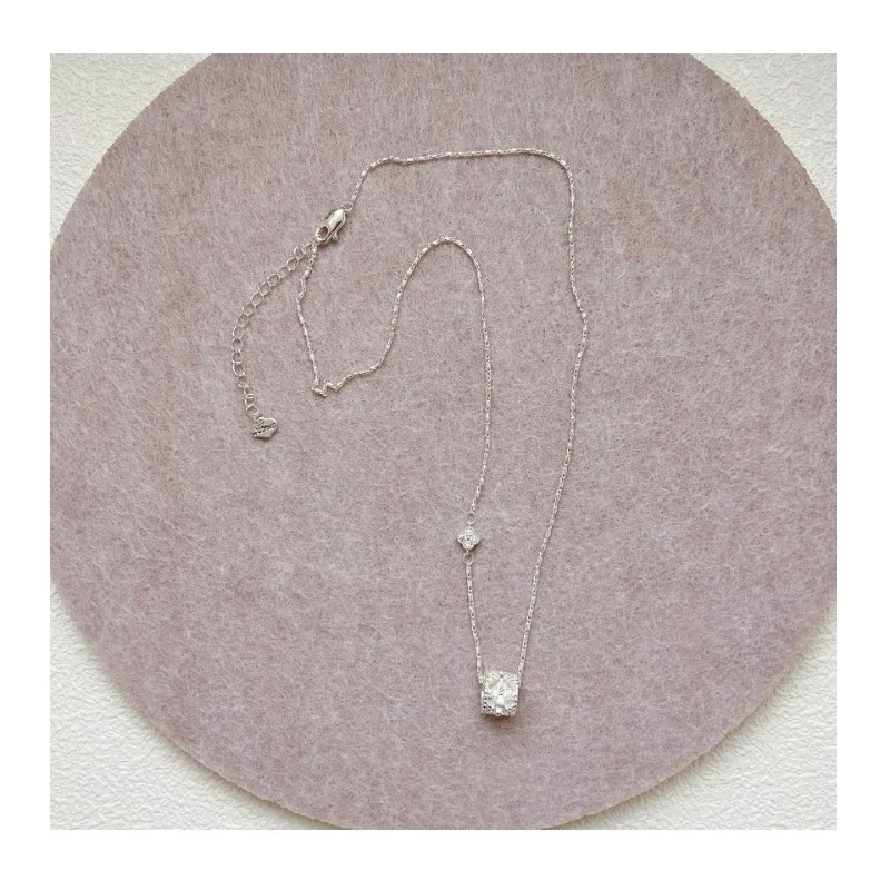Light Luxury Commuter Small Waist Pendant Necklace Fashionable Versatile High-end Small Jewelry
Light Luxury Commuter Small Waist Pendant Necklace Fashionable Versatile High-end Small Jewelry