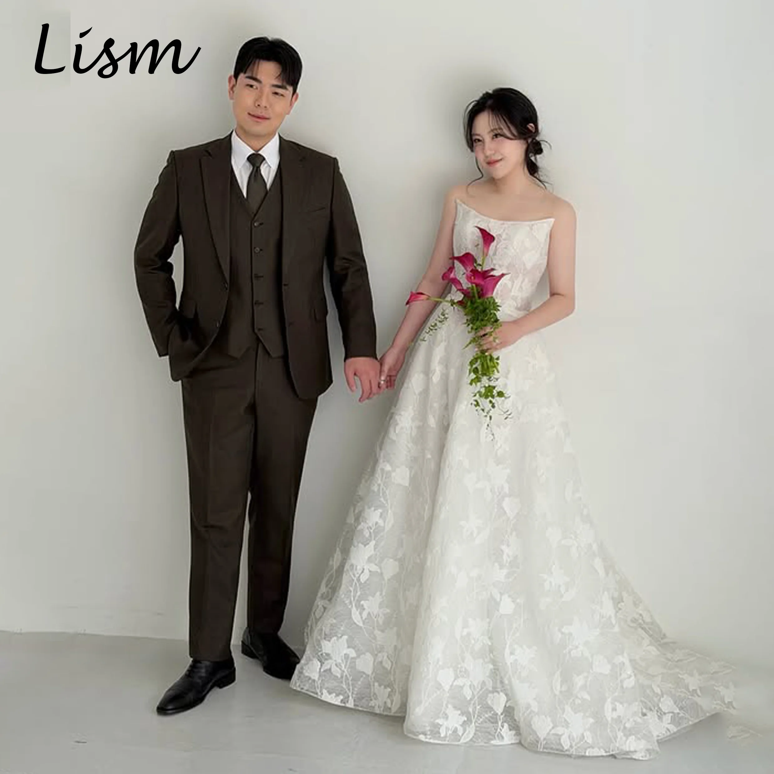 Lism Stunning Lace Wedding Dresses Sleeveless Strapless A-line Sweep Train Korea Wedding Dress Photo Shoot 2026 웨딩드레스 Customized
Lism Stunning Lace Wedding Dresses Sleeveless Strapless A-line Sweep Train Korea Wedding Dress Photo Shoot 2026 웨딩드레스 Customized