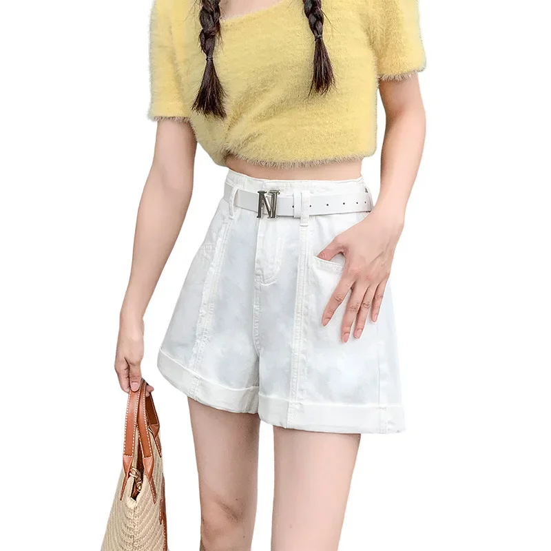 Women Korean Version Fashion Design Sense Crimping Edge Denim Shorts,New Summer Fashion Baggy High-waisted Short Jeans with Belt
Women Korean Version Fashion Design Sense Crimping Edge Denim Shorts,New Summer Fashion Baggy High-waisted Short Jeans with Belt