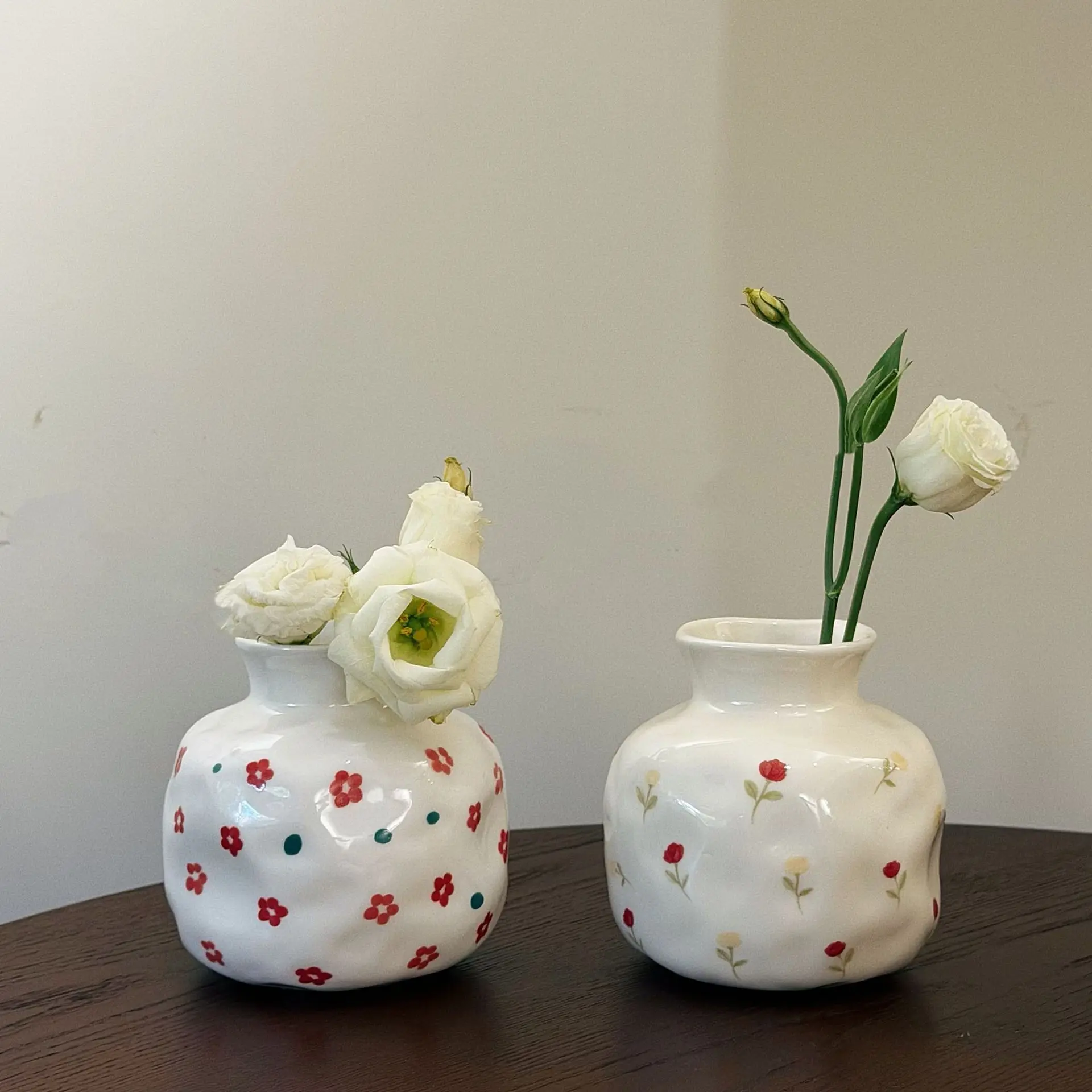 Korean-Style Ins-Style Ball Small Handcrafted Irregular Vase, Milk Wine Jug, Dessert Cup, Flower Arrangement Ornament
Korean-Style Ins-Style Ball Small Handcrafted Irregular Vase, Milk Wine Jug, Dessert Cup, Flower Arrangement Ornament