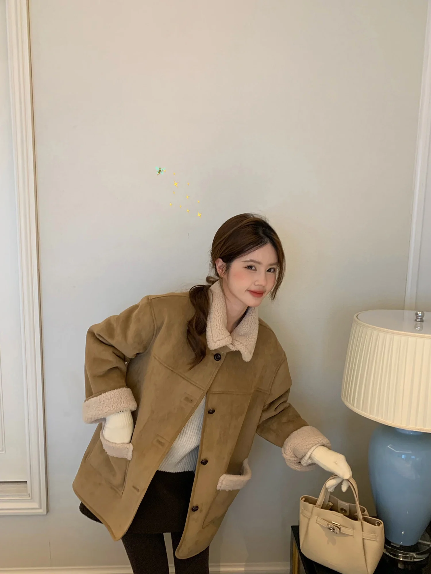 Moka Snow Suede Fur Integrated Stand Collar Lamb Fur Jacket Mid-Length Casual Loose Fit Women's Coat Warm Polyester Fiber
Moka Snow Suede Fur Integrated Stand Collar Lamb Fur Jacket Mid-Length Casual Loose Fit Women's Coat Warm Polyester Fiber