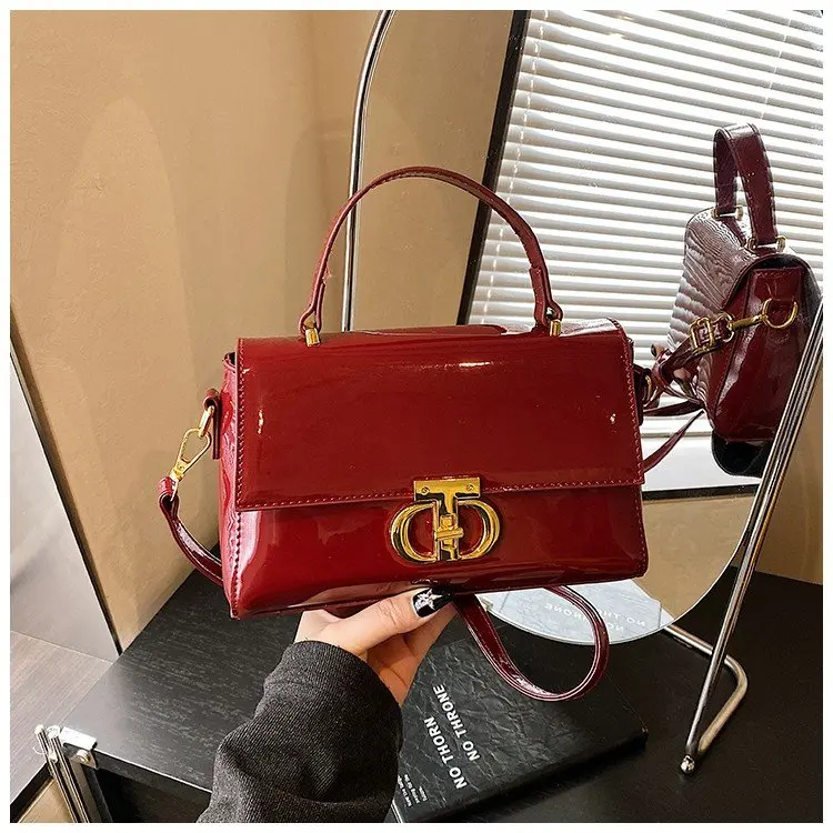 High-End Minimalist Stylish Clutch Mini Vintage Fashionable Diaper Bag For Women Crossbody Handbag Luxury For Busy Days
High-End Minimalist Stylish Clutch Mini Vintage Fashionable Diaper Bag For Women Crossbody Handbag Luxury For Busy Days