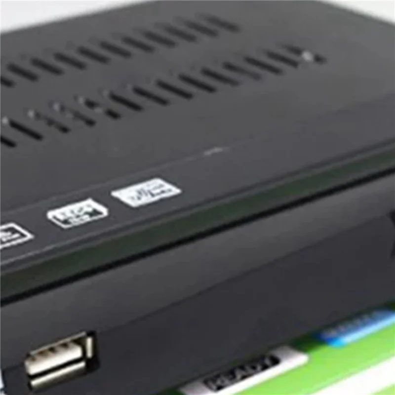 CJSD-2X ISDB-T 1080P HD Set Top Box Terrestrial Digital Video Broadcasting TV Receiver With Cable For Brazil/Chile B EU Plug
CJSD-2X ISDB-T 1080P HD Set Top Box Terrestrial Digital Video Broadcasting TV Receiver With Cable For Brazil/Chile B EU Plug