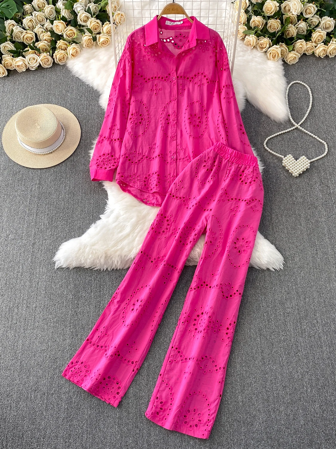 2025 New Hollow out Embroidery Long Sve Sun Protection irt Jaet High Waist Slimming Wide Leg Pants Two Piece Set
2025 New Hollow out Embroidery Long Sve Sun Protection irt Jaet High Waist Slimming Wide Leg Pants Two Piece Set