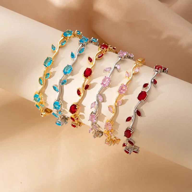 Leaf Deigns Colorful Flower Zircon Chain Bracelet 18k Gold Plated Brass Material Charm Trendy Bracelet for Women
Leaf Deigns Colorful Flower Zircon Chain Bracelet 18k Gold Plated Brass Material Charm Trendy Bracelet for Women