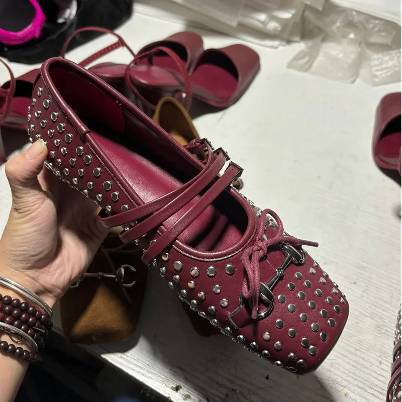 Women's New Ballet Fashion Flat Bottomed Square Toe Single Shoes With Metal Rivets/Buckles/Bows/Burgundy Brown Banquet Shoes
Women's New Ballet Fashion Flat Bottomed Square Toe Single Shoes With Metal Rivets/Buckles/Bows/Burgundy Brown Banquet Shoes