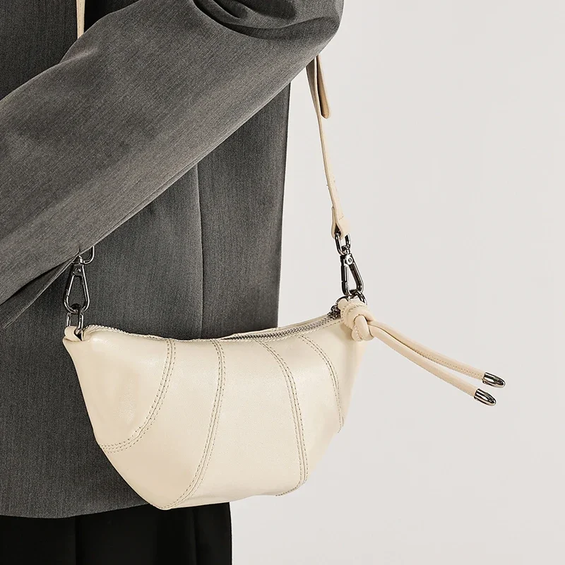 1pc Fashion New Women's Croissant Shoulder Bag Luxury Genuine Leather Handbag with Adjustable Strap Zipper Inner Pocket for Gift
1pc Fashion New Women's Croissant Shoulder Bag Luxury Genuine Leather Handbag with Adjustable Strap Zipper Inner Pocket for Gift