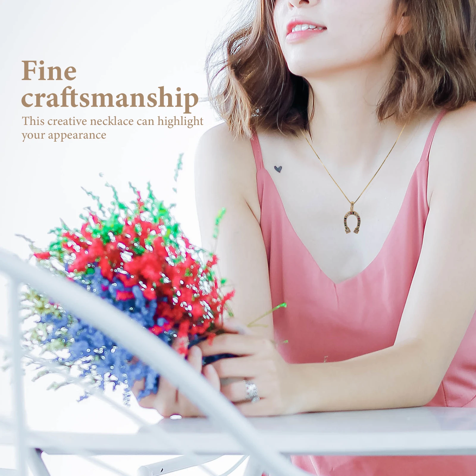 Horseshoe Necklace Creative Pendant Chain for Women and Men Trendy Charm Jewelry for Parties Gifts Birthday Anniversary 
Horseshoe Necklace Creative Pendant Chain for Women and Men Trendy Charm Jewelry for Parties Gifts Birthday Anniversary