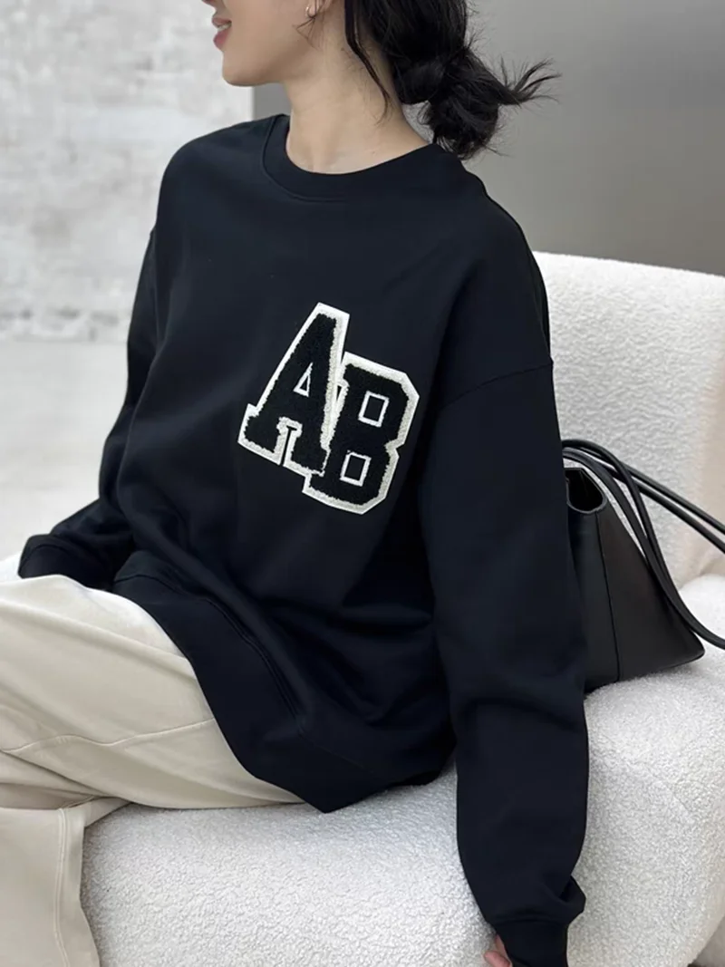 Женская толстовка с капюшоном, свободная и удобная черная спортивная рубашка с буквенным логотипом и круглым вырезом, длинными рукавами, толстая футболка 
Женская толстовка с капюшоном, свободная и удобная черная спортивная рубашка с буквенным логотипом и круглым вырезом, длинными рукавами, толстая футболка