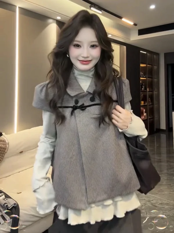Large Size Korean Sweet Plaid Open Cardigan Top Wooden Ear Inner Wear Base Shirt Autumn Winter Atmosphere Beautiful Set
Large Size Korean Sweet Plaid Open Cardigan Top Wooden Ear Inner Wear Base Shirt Autumn Winter Atmosphere Beautiful Set