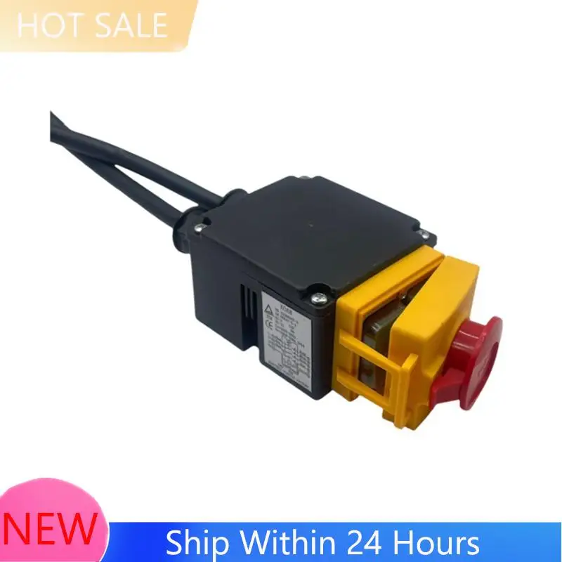 2025 Trendkoa8 Three Phase 400V 5P Industrial Plug In/Off Voltage Protection Waterproof Electromagnetic Switch DZ08 Button
2025 Trendkoa8 Three Phase 400V 5P Industrial Plug In/Off Voltage Protection Waterproof Electromagnetic Switch DZ08 Button