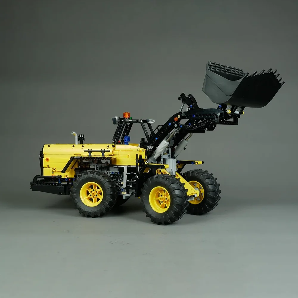 MOC-243375 Classic New Remote Control Wheel Loader Building Block Model for Boys and Children's Birthday and New Year Toy Gifts
MOC-243375 Classic New Remote Control Wheel Loader Building Block Model for Boys and Children's Birthday and New Year Toy Gifts