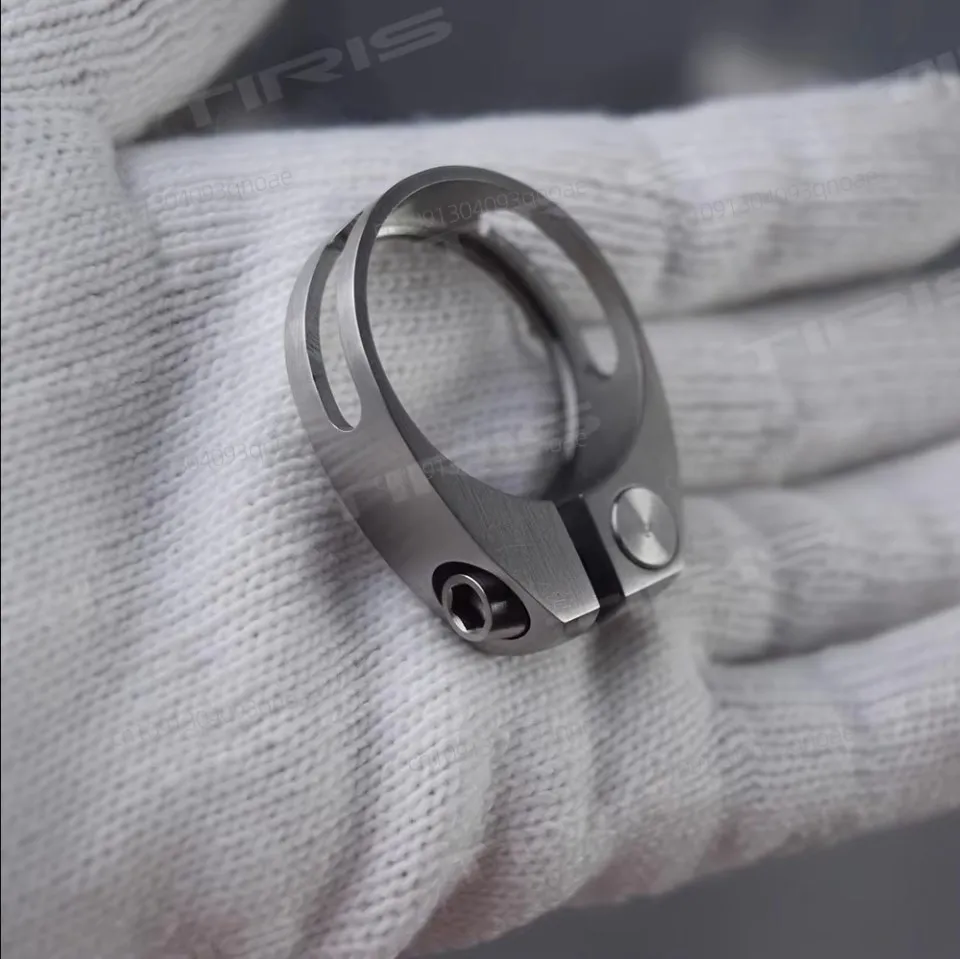 Titanium Alloy Bicycle Accessories Seatpost Clamp Bike Parts Ti Alloy Seat Tube Clamps 31.8 34.9mm
Titanium Alloy Bicycle Accessories Seatpost Clamp Bike Parts Ti Alloy Seat Tube Clamps 31.8 34.9mm