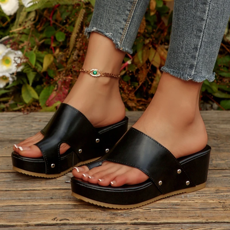 Women's Open-toed Hollowed Sandals 2026 Summer New Rivet Design Women's Platform Sandals Wedged Sandals
Women's Open-toed Hollowed Sandals 2026 Summer New Rivet Design Women's Platform Sandals Wedged Sandals