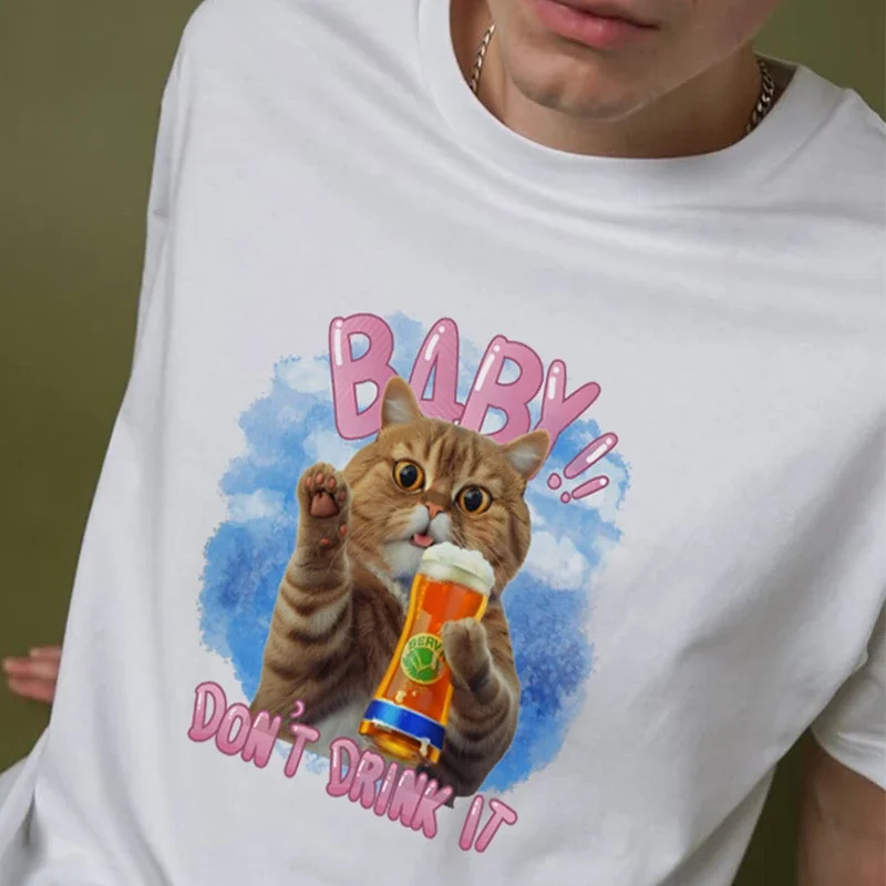 Camiseta con estampado de gato bonito europeo y americano de calle traje de pareja gótico Y2K divertido de verano 2025
Camiseta con estampado de gato bonito europeo y americano de calle traje de pareja gótico Y2K divertido de verano 2025