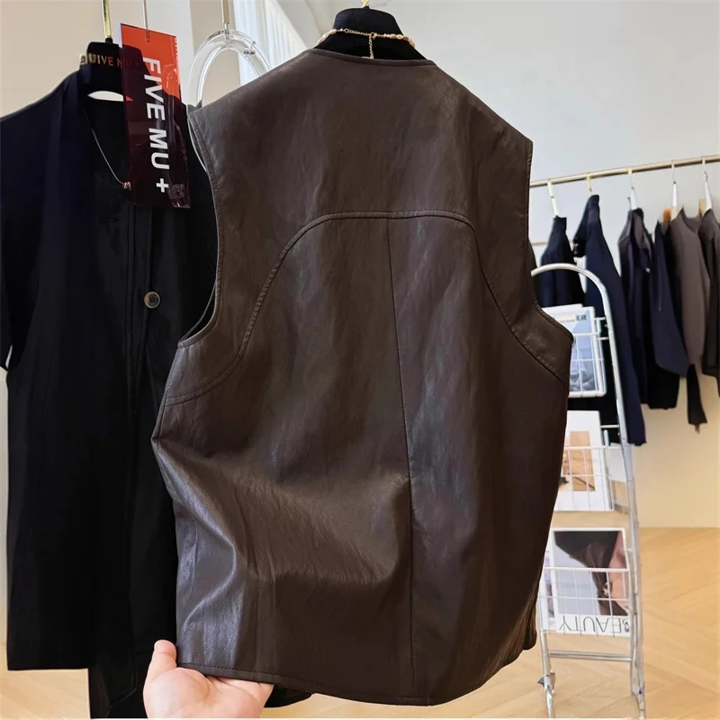 Women Vest Jacket 2026 Spring Autumn Leather Vest Top Beautiful Sleeveless Round Neck Leather Coat Locomotive Waistcoat Outwear
Women Vest Jacket 2026 Spring Autumn Leather Vest Top Beautiful Sleeveless Round Neck Leather Coat Locomotive Waistcoat Outwear