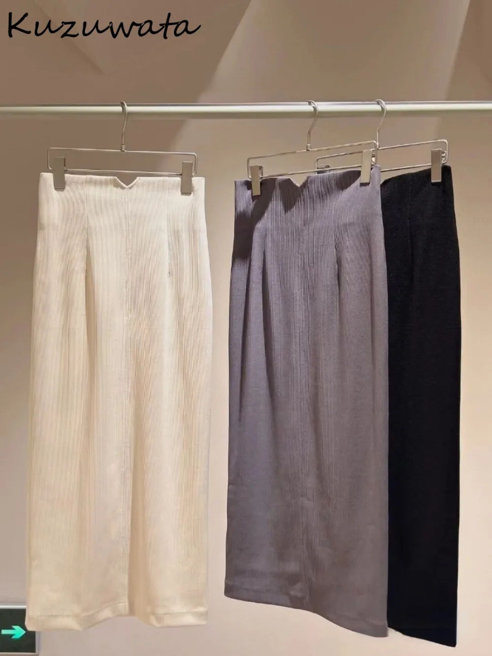 Kuzuwata Slim Fit Stripe Mid-length Faldas Simple French Style Temperament All-match Mujer Faldas Japan Ruched Zip Bodycon Skirt
Kuzuwata Slim Fit Stripe Mid-length Faldas Simple French Style Temperament All-match Mujer Faldas Japan Ruched Zip Bodycon Skirt