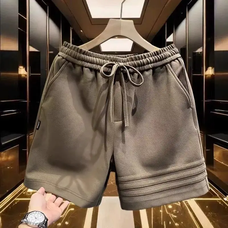 High-End Sporty Casual Men's Shorts Summer Loose Five-Quarter Length American Style Sweatpants Three-Bar Design Straight Leg
High-End Sporty Casual Men's Shorts Summer Loose Five-Quarter Length American Style Sweatpants Three-Bar Design Straight Leg