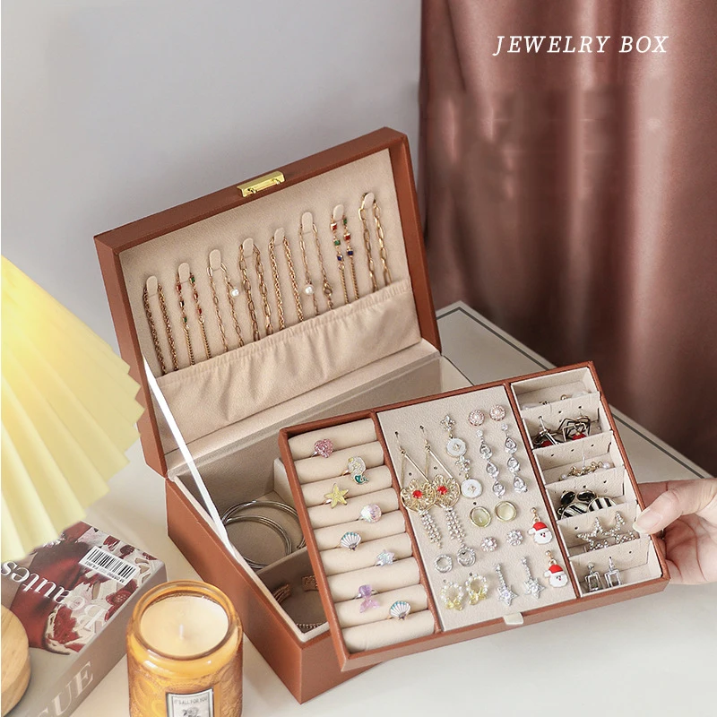 2024 new exquisite high-end Maillard jewelry storage box earring earring necklace hand jewelry box
2024 new exquisite high-end Maillard jewelry storage box earring earring necklace hand jewelry box