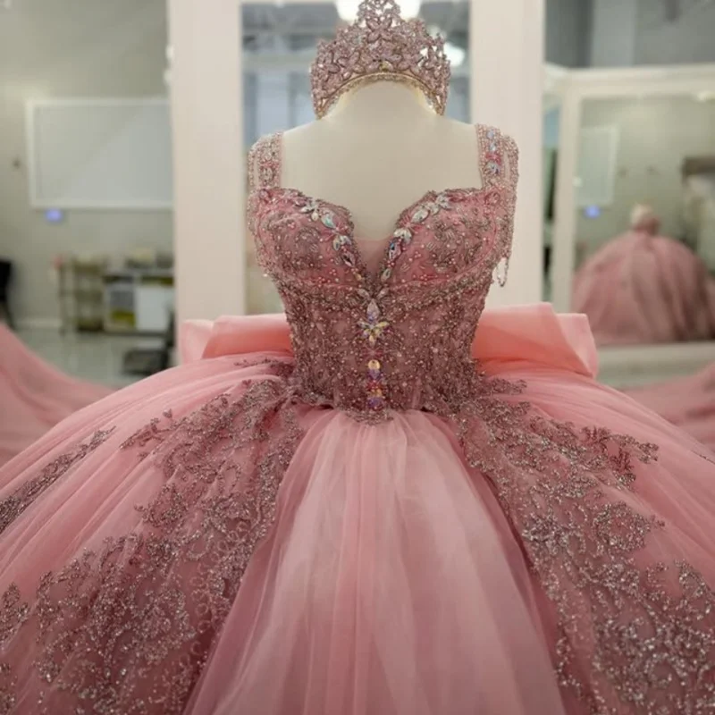 Розовые платья Quinceanera по индивидуальному заказу с открытыми плечами и аппликацией из тюля с длинным хвостом и кристаллами с бантом Vestido 15, Quinceanera
Розовые платья Quinceanera по индивидуальному заказу с открытыми плечами и аппликацией из тюля с длинным хвостом и кристаллами с бантом Vestido 15, Quinceanera