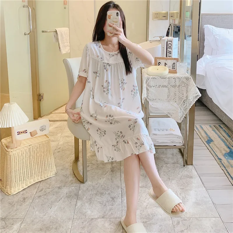 Plus Size Floral Print Woman Satin Nightgowns Nightdress Dresses Robe Lounge Lady Women Pijama Sleepwear Pajama Pj
Plus Size Floral Print Woman Satin Nightgowns Nightdress Dresses Robe Lounge Lady Women Pijama Sleepwear Pajama Pj