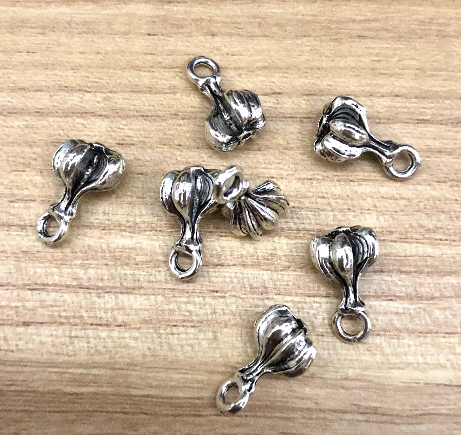 10pcs 10x7mm ,hole 1.3mm Alloy metal garlic design pendants for handmade HWH0863 DIY accessories
10pcs 10x7mm ,hole 1.3mm Alloy metal garlic design pendants for handmade HWH0863 DIY accessories