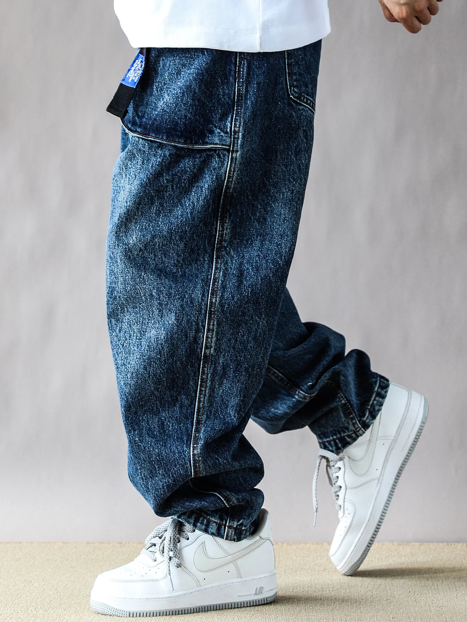 Мужские джинсы в японском ретро-стиле, свободные, повседневные, прямые, широкие, длинные брюки, весна-осень, новая мода
Мужские джинсы в японском ретро-стиле, свободные, повседневные, прямые, широкие, длинные брюки, весна-осень, новая мода