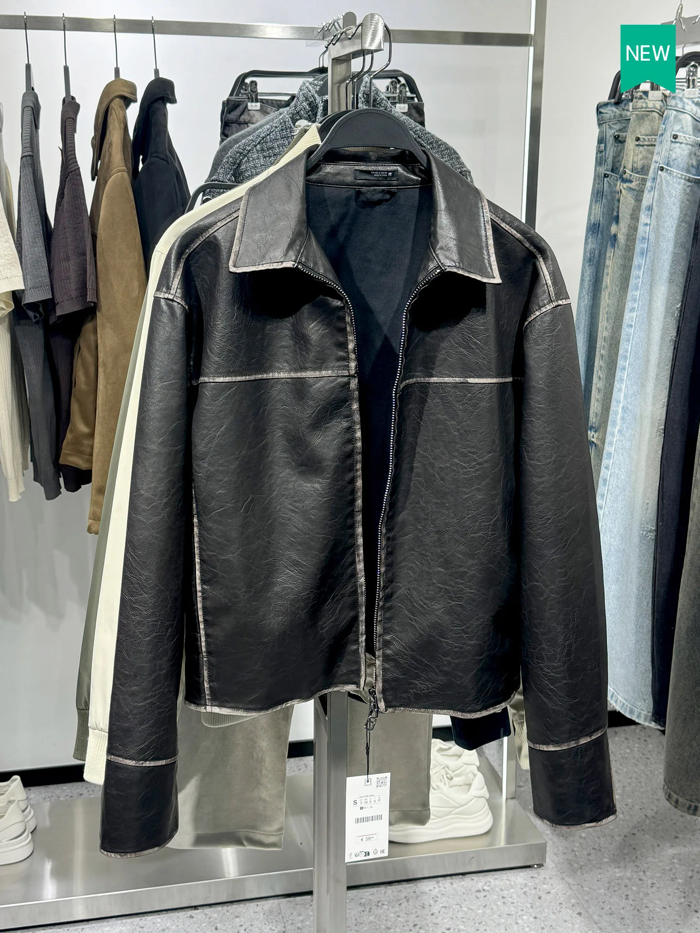 Washed Faux Leather Zipper Jacket Short Casual Style Men's Spring New Loose Fit Windproof Coat Polyester Fiber No Filling
Washed Faux Leather Zipper Jacket Short Casual Style Men's Spring New Loose Fit Windproof Coat Polyester Fiber No Filling