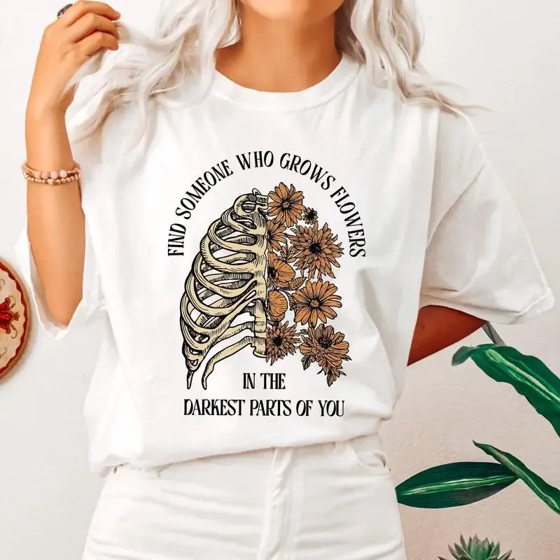 Find Someone Who Grows Flowers Skeleton Cowgirl Pattern Tops for Womens Crew Neck Graphic Tees Short Sleeve Casual Shirts
Find Someone Who Grows Flowers Skeleton Cowgirl Pattern Tops for Womens Crew Neck Graphic Tees Short Sleeve Casual Shirts