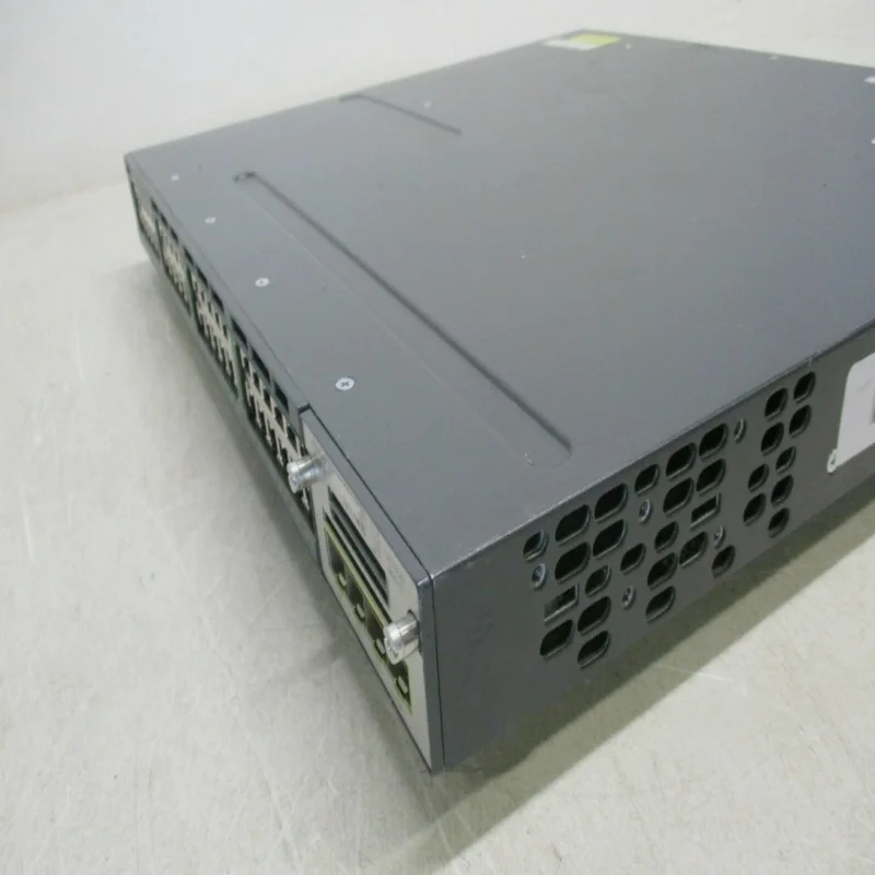 Новый, в заводской упаковке коммутатор WS-C3560V2-24TS-E WS-C3560V2-48PS-S WS-C3560X-24T-E WS-C3560X-48P-L WS-C3560X-48P-E
Новый, в заводской упаковке коммутатор WS-C3560V2-24TS-E WS-C3560V2-48PS-S WS-C3560X-24T-E WS-C3560X-48P-L WS-C3560X-48P-E