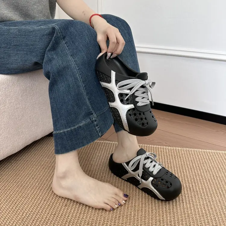 New women's bag head hollow lace-up casual fashion thick bottom comfortable hole cool slippers women
New women's bag head hollow lace-up casual fashion thick bottom comfortable hole cool slippers women