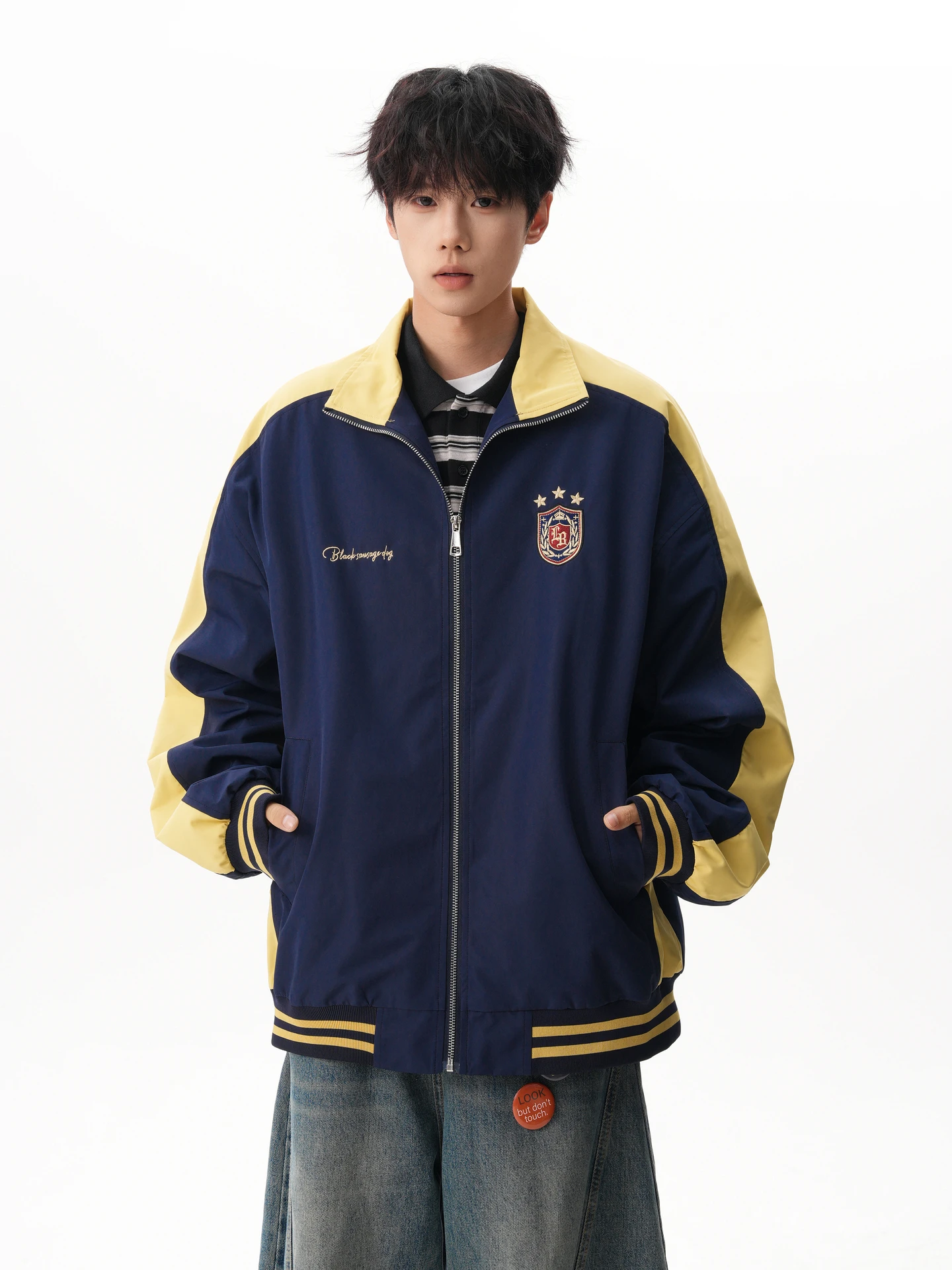 Spring Vintage College Sle Patchwork Stand Collar Jaet Men's Loose Casual Outerwear for Couples Youth Polyester Fiber
Spring Vintage College Sle Patchwork Stand Collar Jaet Men's Loose Casual Outerwear for Couples Youth Polyester Fiber