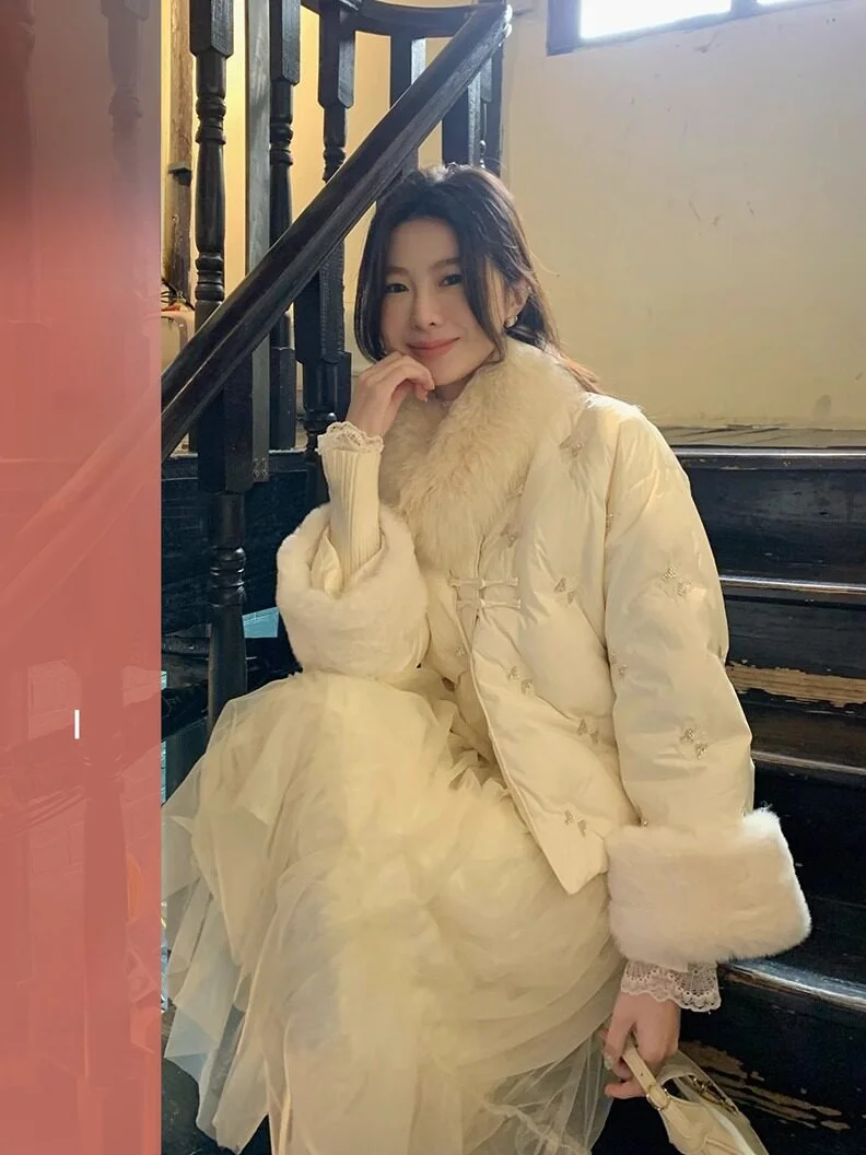 New Chinese Sle Embroidered Du down Jaet Women's Winter Warm Outerwear Cozy Sweet Sle 90% White Du Feather
New Chinese Sle Embroidered Du down Jaet Women's Winter Warm Outerwear Cozy Sweet Sle 90% White Du Feather