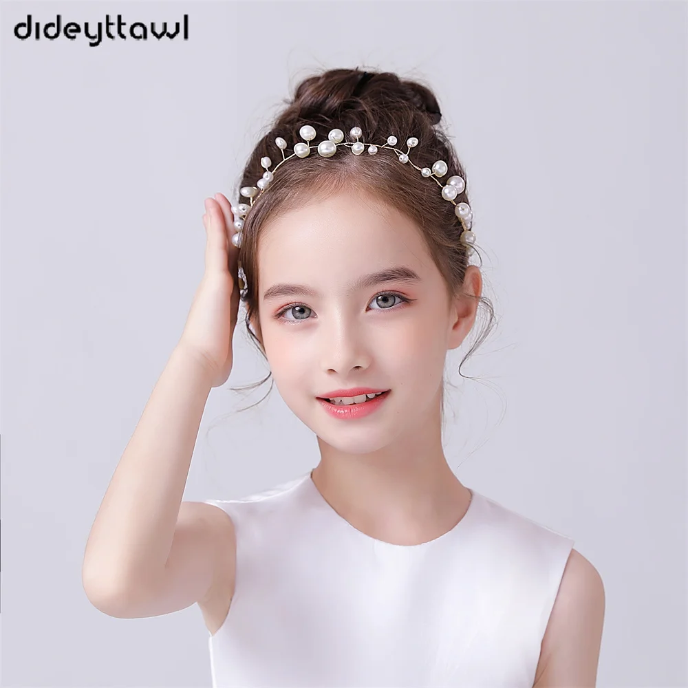 DIDEYTTAWL Customized Adorable Floral Headpiece for Kids a Charming Blend of Tiny Flowers and Delicate Leaves Intertwined
DIDEYTTAWL Customized Adorable Floral Headpiece for Kids a Charming Blend of Tiny Flowers and Delicate Leaves Intertwined