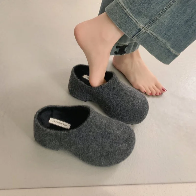 Rubber Closed Toe Suede Slippers Mid Heel(3-5cm)Wedge Heel
Rubber Closed Toe Suede Slippers Mid Heel(3-5cm)Wedge Heel