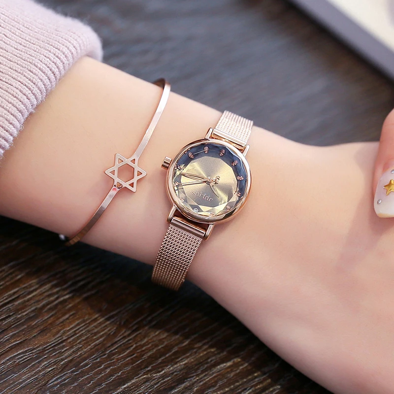 Women's watchsimpleKorean style, fashionable, petite, with steel strapquartz watch, suitable for students, and a gift for women.
Women's watchsimpleKorean style, fashionable, petite, with steel strapquartz watch, suitable for students, and a gift for women.