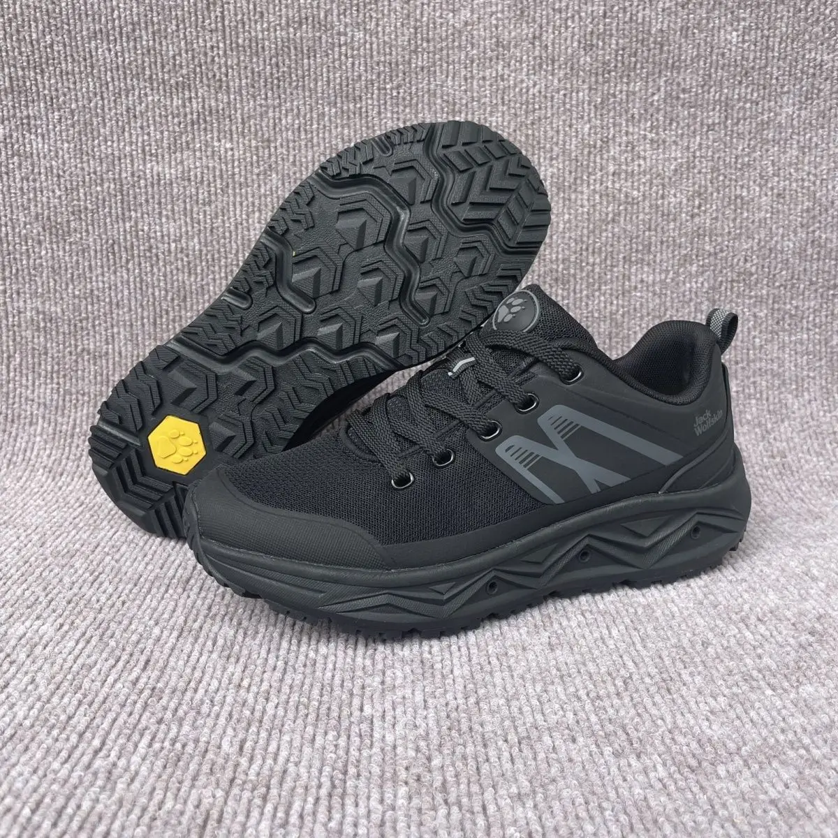 Mens Professional Running Shoes New Breathable Sneakers Mens Comfortable Lightweight Sneakers Mens Non-slip Outdoor Shoes
Mens Professional Running Shoes New Breathable Sneakers Mens Comfortable Lightweight Sneakers Mens Non-slip Outdoor Shoes