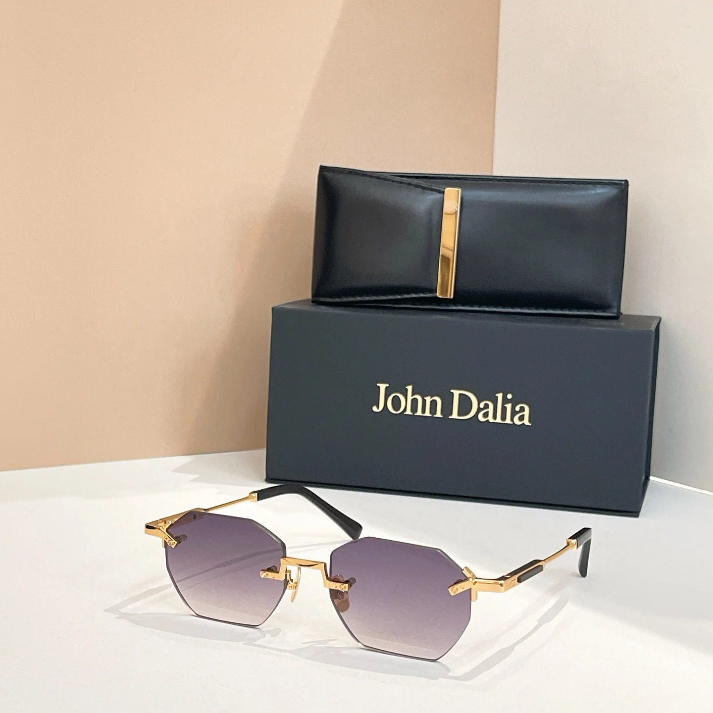 Original For JOHN DALIA JD CURTIS Boundless Top Quality UV400 Men Sunglasses Casual Gradient Purple Lenses Women Couple Eyewear
Original For JOHN DALIA JD CURTIS Boundless Top Quality UV400 Men Sunglasses Casual Gradient Purple Lenses Women Couple Eyewear