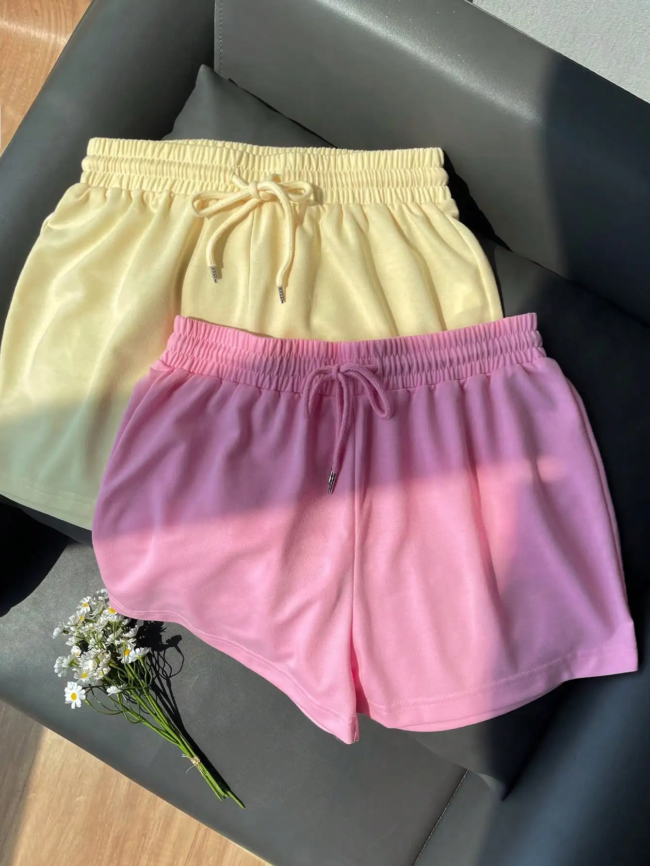 2pcs Women Casual Shorts For Home Wear & Outdoor, Suitable For Spring/Summer
2pcs Women Casual Shorts For Home Wear & Outdoor, Suitable For Spring/Summer