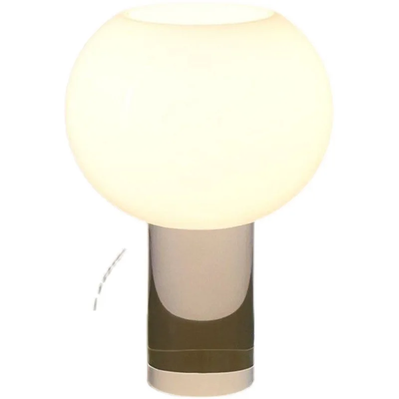 Replica retro Korean windshield designer Internet celebrity Danish living room bedside table lamp
Replica retro Korean windshield designer Internet celebrity Danish living room bedside table lamp