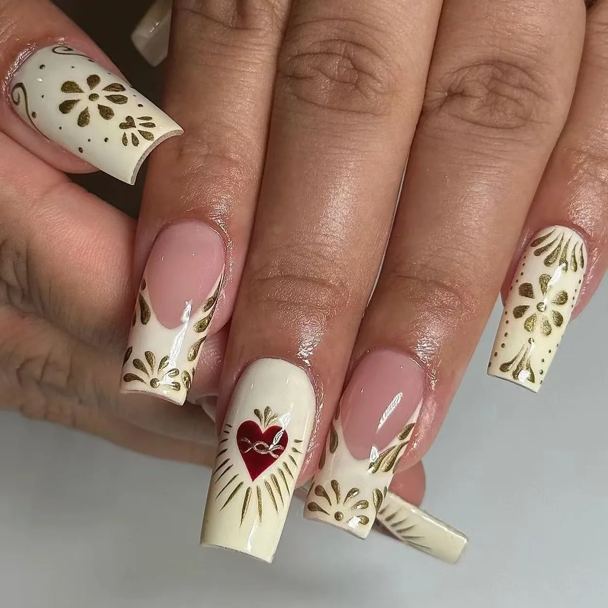 24Pcs Mid-length Square Head French Fake Nail with Flower Love Heart Design Press on False Nails Datachable Full Cover Nail Tip
24Pcs Mid-length Square Head French Fake Nail with Flower Love Heart Design Press on False Nails Datachable Full Cover Nail Tip